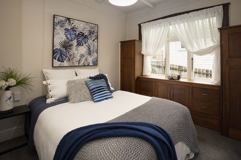 Photo of property in 1 Examiner Street, Nelson, 7010