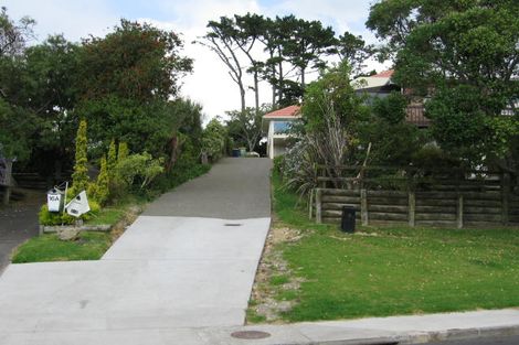 Photo of property in 2/18 Mizpah Road, Torbay, Auckland, 0630