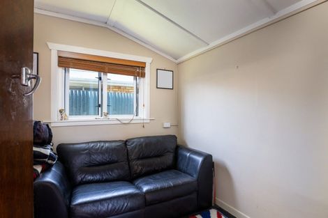 Photo of property in 100 Lemon Street, New Plymouth, 4312