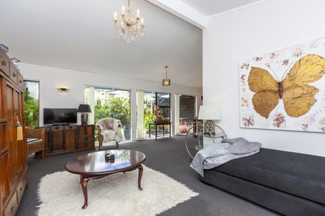 Photo of property in 15a Rosebank Grove, Waikanae, 5036