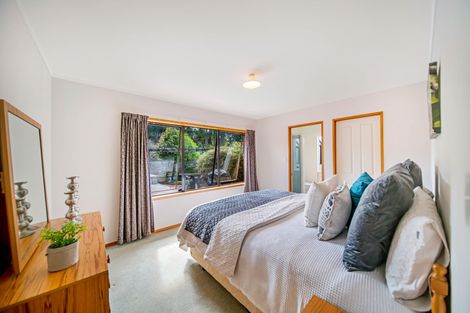 Photo of property in 2/47 Headcorn Place, Botany Downs, Auckland, 2010