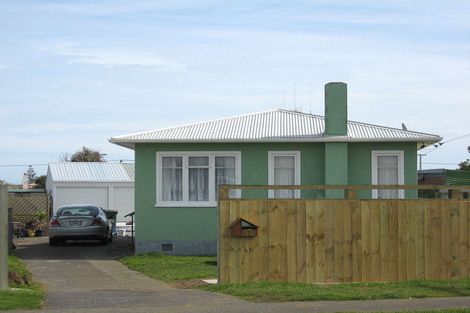 Photo of property in 59 Polson Street, Castlecliff, Whanganui, 4501