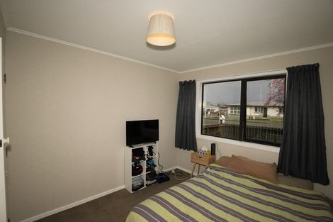 Photo of property in 61a Park Street, Winton, 9720