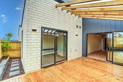 Photo of property in 25 Paretao Street, Massey, Auckland, 0614