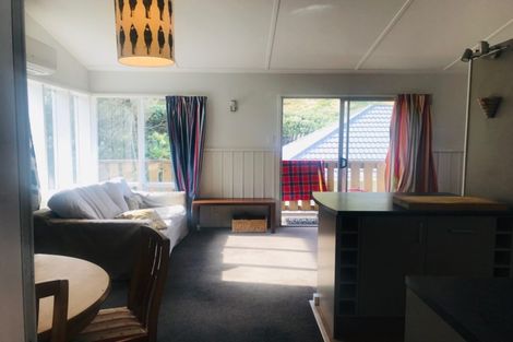 Photo of property in 246 Houghton Bay Road, Houghton Bay, Wellington, 6023