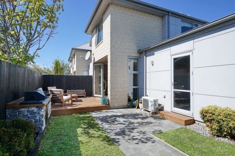 Photo of property in 76 Packe Street, Edgeware, Christchurch, 8013