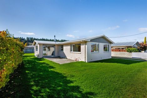 Photo of property in 71 Dunstan Road, Alexandra, 9320