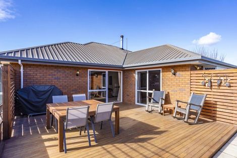 Photo of property in 30 Carmana Gardens, Rangiora, 7400