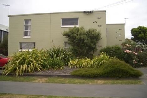 Photo of property in 6/7 Newnham Terrace, Upper Riccarton, Christchurch, 8041
