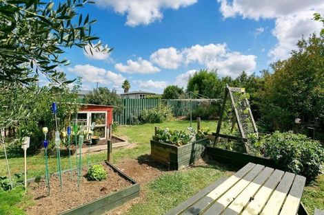 Photo of property in 1037 Hazelmere Crescent, Te Awamutu, 3800