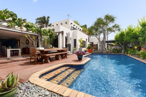 Photo of property in 2 La Cumbre Close, Bethlehem, Tauranga, 3110