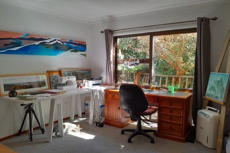 Photo of property in 37 Porterfield Street, Macandrew Bay, Dunedin, 9014