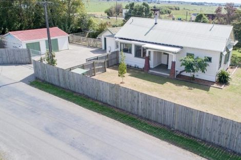 Photo of property in 2 Works Road, Longburn, Palmerston North, 4412