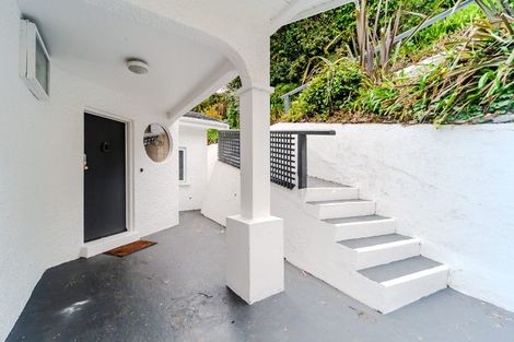 Photo of property in 241 The Terrace, Te Aro, Wellington, 6011
