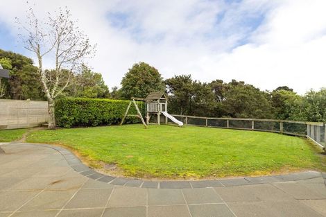 Photo of property in 37 La Lena Grove, Fitzherbert, Palmerston North, 4410