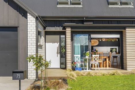 Photo of property in 75 Bert Wall Drive, Omokoroa, 3114
