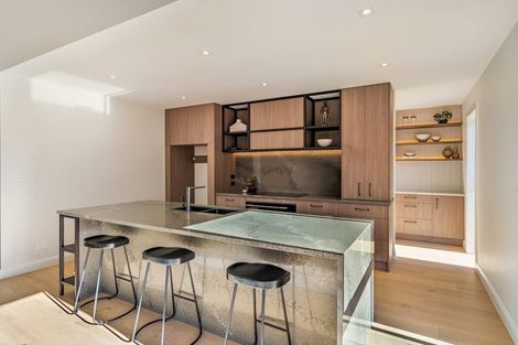 Photo of property in 405a Paekakariki Hill Road, Paekakariki Hill, Porirua, 5381