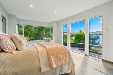 Photo of property in 26a Mana View Road, Paremata, Porirua, 5026