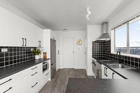 Photo of property in 135 Westminster Avenue, Tamatea, Napier, 4112