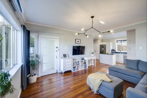 Photo of property in 28 Havelock Road, Hospital Hill, Napier, 4110