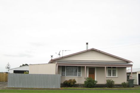 Photo of property in 80 Browne Street, Waitara, 4320