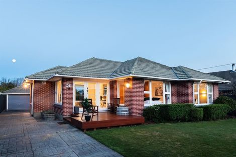 Photo of property in 21 Springbank Street, Bryndwr, Christchurch, 8053