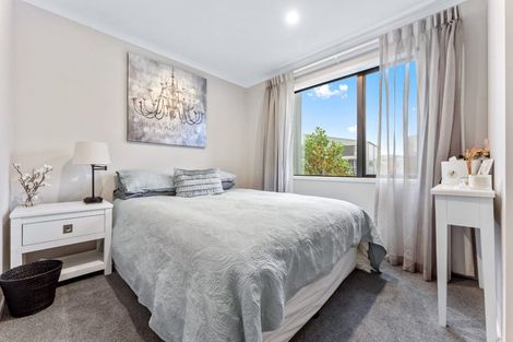 Photo of property in 50 Hobsonville Point Road, Hobsonville, Auckland, 0616