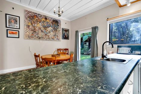 Photo of property in 150 Ackworth Road, Lepperton, New Plymouth, 4373