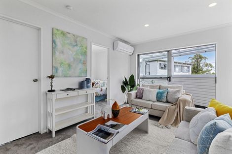 Photo of property in 1/1553 Great North Road, Waterview, Auckland, 1026