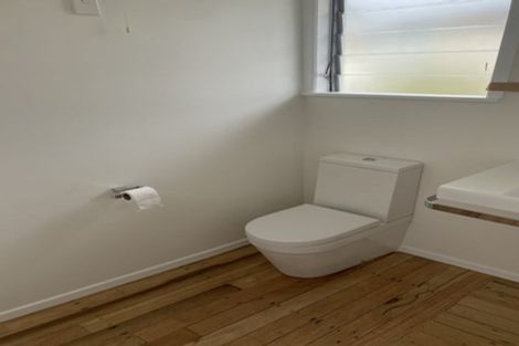 Photo of property in 2/17 Walter Street, Hauraki, Auckland, 0622