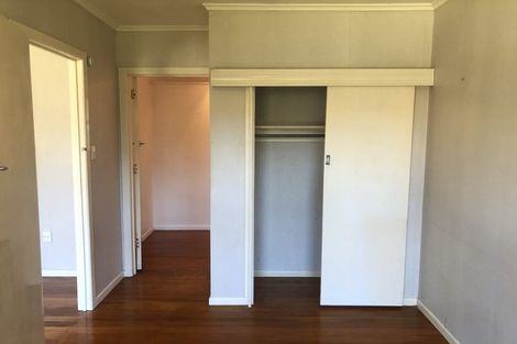 Photo of property in 2/32 Alamein Avenue, Belmont, Auckland, 0622