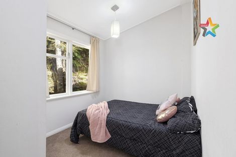 Photo of property in 32 Ngahere Street, Stokes Valley, Lower Hutt, 5019