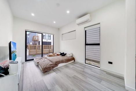 Photo of property in 15 Te Kaapia Road, Papakura, 2110