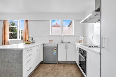 Photo of property in 1/15 Kent Road, Manurewa, Auckland, 2102