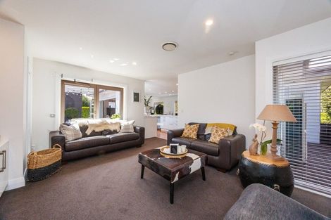 Photo of property in 92 Marne Street, Hokowhitu, Palmerston North, 4410
