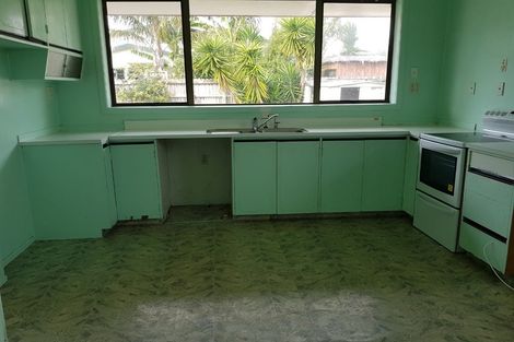 Photo of property in 23 Evans Road, Glen Eden, Auckland, 0602