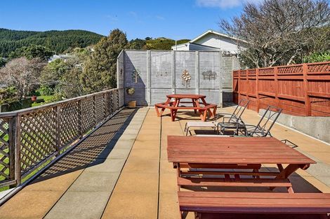 Photo of property in 5 Mahoe Street, Tawa, Wellington, 5028