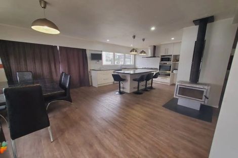 Photo of property in 18 Bellfield Road, Opaheke, Papakura, 2113