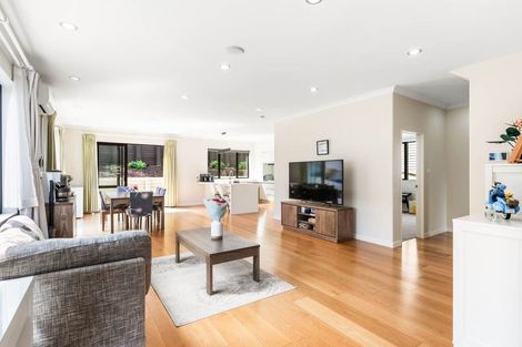 Photo of property in 40 Silver Moon Road, Albany Heights, Auckland, 0632