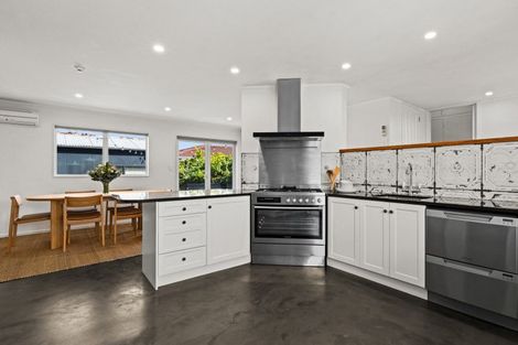 Photo of property in 49 Te Aute Road, Havelock North, 4130