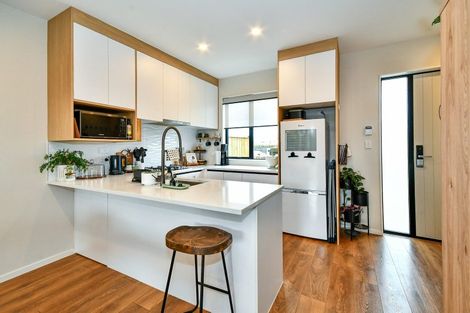 Photo of property in 4 Freshland Drive, Flat Bush, Auckland, 2019
