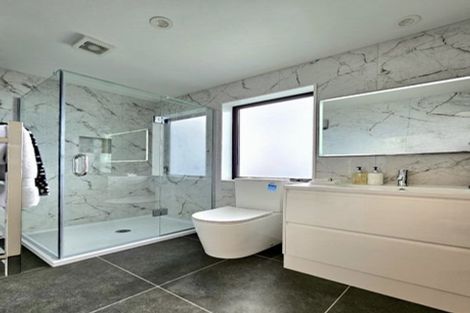 Photo of property in 37e West Harbour Drive, West Harbour, Auckland, 0618