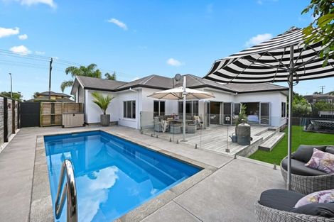 Photo of property in 94 Rototuna Road, Rototuna, Hamilton, 3210