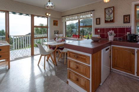 Photo of property in 28 Firth View Road, Te Puru, Thames, 3575