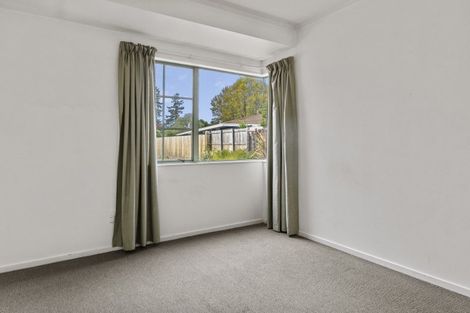 Photo of property in 1/8 Kathleen Place, Rainbow Point, Taupo, 3330