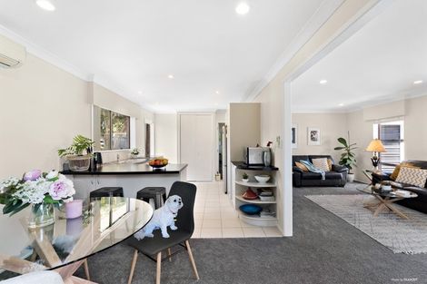 Photo of property in 2/22 Beaumaris Way, Conifer Grove, Takanini, 2112