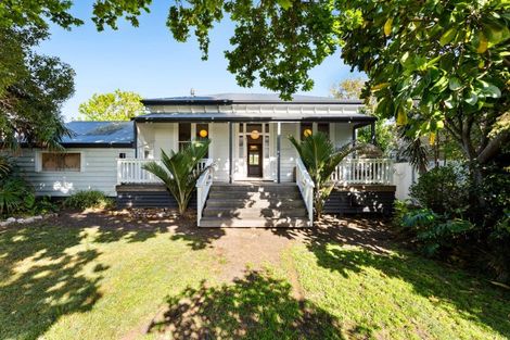 Photo of property in 70 Gillies Crescent, Waimarama, Havelock North, 4294