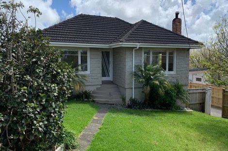 Photo of property in 1/10 Verbena Road, Birkdale, Auckland, 0626