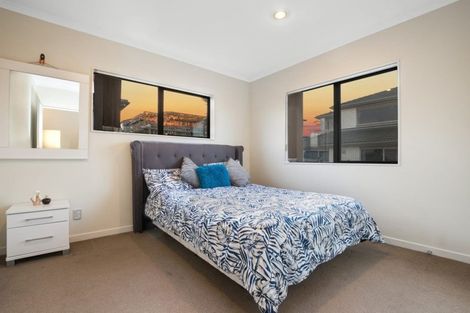 Photo of property in 51 Saralee Drive, Manurewa, Auckland, 2105
