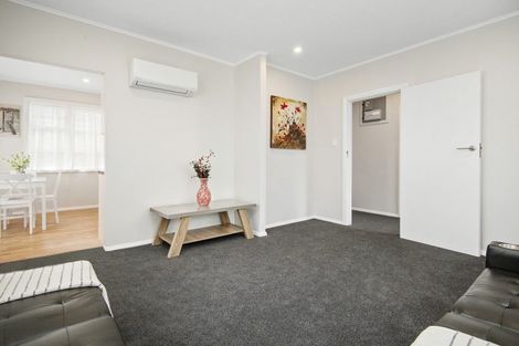 Photo of property in 19 Kowhai Avenue, Ebdentown, Upper Hutt, 5018